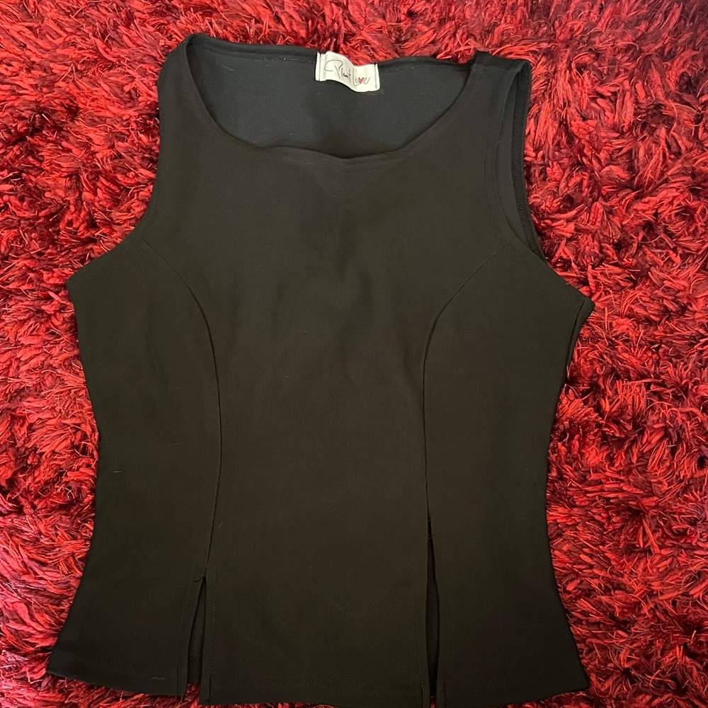 Elegant Black Sleeveless Top‎